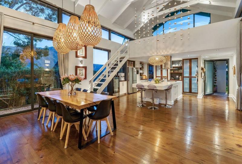 5 Bedroom Property for Sale in Hout Bay Western Cape